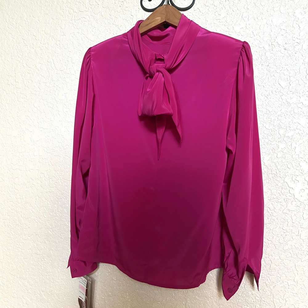 Elegant Pink Women's Blouse